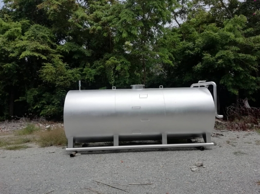 ขายถังน้ำมันใหม่ขนาด 10,000 ลิตร เหล็กหนา 4 มม.ผลิตเอง ราคาใบละ 45,000 บาท  ถังใหม่ผลิตเอง