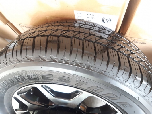 ล้อรีโว้ร๊อคโค่ ขอบ18 สีทูโทนดำหน้าเงา+บริสโตน265/60/18ปี19 ถอดป้ายแดงวิ่ง300โล ชุด28500บ.โทร0879050181