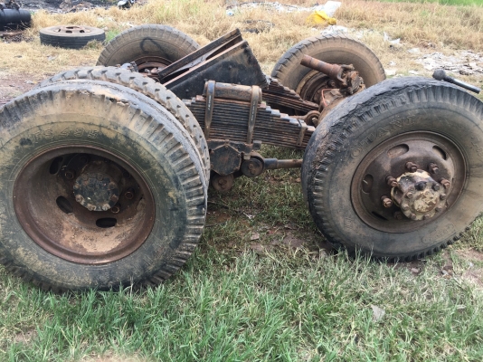 ขายชุดเพลาท้าย2เพลา พร้อมอุปกรณ์ 55000บาท 0816278866