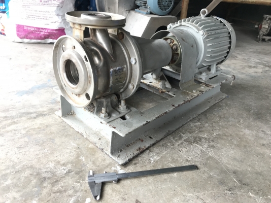 ขายปั๊มน้ำหอยโข่งหัวปั๊มสแตนเลส Goulds Pump made in USA แรงดันสูง ทนการกัดกร่อนสูง พร้อมมอเตอร์ Mitsubishi 5HP. 380V 2900rpm. ขนาดเข้า 2.5นิ้ว ออก 2นิ้ว สภาพสวย หมุนนิ่ม พร้อมใช้งาน