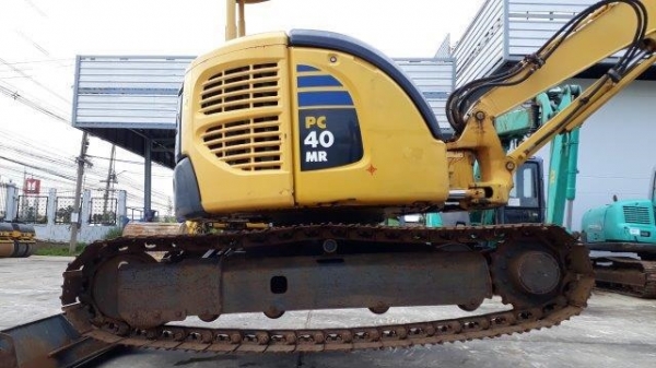 รถขุด KOMATSU : PC40MR-2