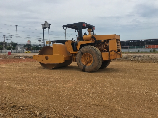 ขายรถบดไดนาแพ๊ก10ตันสวยพร้อมใช้งาน