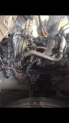 ขายดาวน์รถหัวลากพร้อมหางพื้นเรียบ ยี่ห้อ ISUZU รุ่น GXZ23KZHF2 320 แรงม้า จดทะเบียนปี 2546