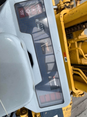 ขาย KOMATSU FD30-11 รถมือ 2 นำเข้าจากประเทศญี่ปุ่น ดีเซล เสา 4 เมตร งาฮิ้ง