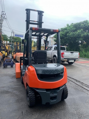 ขาย TOYOTA 8FD20 รถมือ 2 นำเข้าจากประเทศญี่ปุ่น เสา 5 เมตร งาฮิ้ง เกียร์ธรรมดา