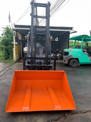 ขาย TOYOTA 8FD20 รถมือ 2 นำเข้าจากประเทศญี่ปุ่น เสา 5 เมตร งาฮิ้ง เกียร์ธรรมดา