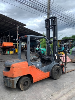 ขาย TOYOTA 8FDJ35 รถมือ 2 นำเข้าจากประเทศญี่ปุ่น เสา 5 เมตร งาฮิ้ง เกียร์ธรรมดา