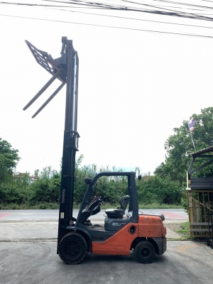 ขาย TOYOTA 8FDJ35 รถมือ 2 นำเข้าจากประเทศญี่ปุ่น เสา 5 เมตร งาฮิ้ง เกียร์ธรรมดา