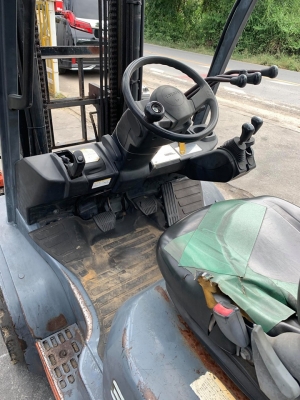 ขาย TOYOTA 8FDJ35 รถมือ 2 นำเข้าจากประเทศญี่ปุ่น เสา 5 เมตร งาฮิ้ง เกียร์ธรรมดา