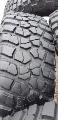 ขายยาง Mud BF KM2 ขนาด 315/75/16 มือสอง