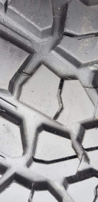 ขายยาง Mud BF KM2 ขนาด 315/75/16 มือสอง