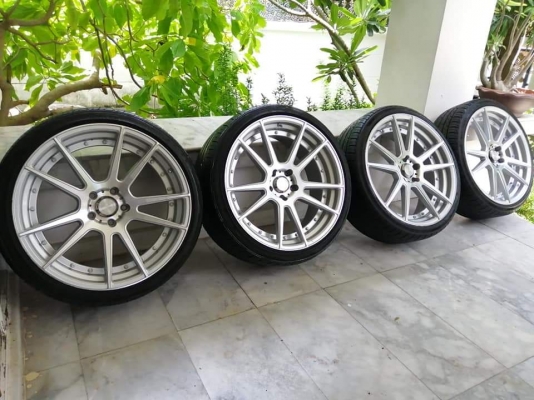 ล้อADV.1 ขอบ20 สภาพสวย ไม่มีซ่อม พร้อมยาง ราคาไม่แพง ล้อADV.1 ขอบ20 สภาพสวย ไม่มีซ่อม พร้อมยาง ราคาไม่แพง