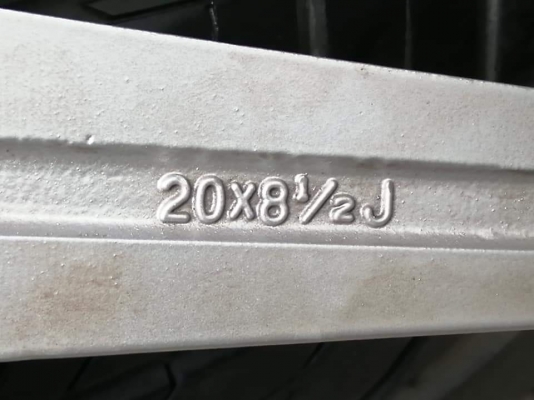 ล้อADV.1 ขอบ20 สภาพสวย ไม่มีซ่อม พร้อมยาง ราคาไม่แพง ล้อADV.1 ขอบ20 สภาพสวย ไม่มีซ่อม พร้อมยาง ราคาไม่แพง