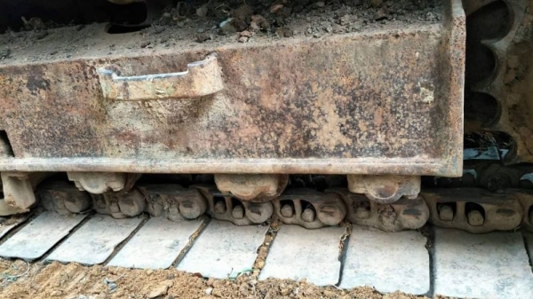 KOMATSU PC 200-5 KOMATSU PC 200-5