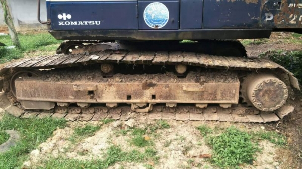 KOMATSU PC 200-5