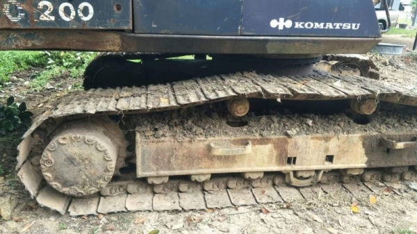 KOMATSU PC 200-5