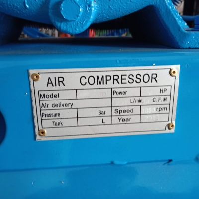 ปั๊มลมของใหม่ยี่ห้อ m z b ขนาด 70