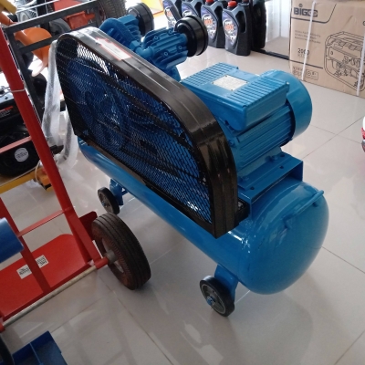 ปั๊มลมของใหม่ยี่ห้อ m z b ขนาด 70