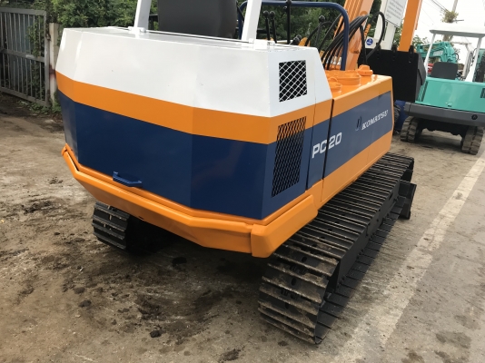 komatsu Pc20-3komatsu Pc20-3สภาพดีเก่าญี่ปุ่น มีใบอินวอยไม่เคยใช้ในไทย