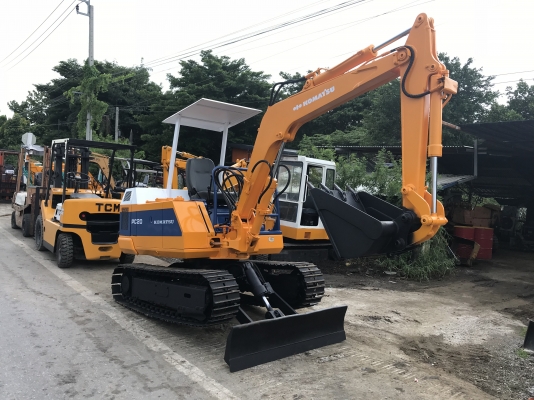 komatsu Pc20-3komatsu Pc20-3สภาพดีเก่าญี่ปุ่น มีใบอินวอยไม่เคยใช้ในไทย