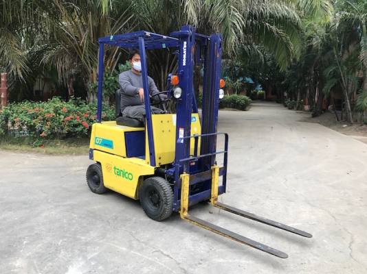 ขายFORKLIFT KOMATSU รุ่นFG07-2(700kg)(เบนซิล) สวยเดิมจากญี่ปุ่น ยังไม่เคยใช้ในไทย 85,000เท่านั้น!!