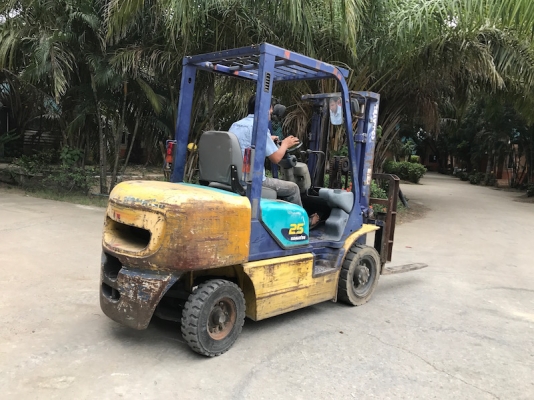 ขายFORKLIFT KOMATSU FD25-14(3ตัน) เสา3.0เมตร(ฟรูฟรี้) สวยเดิมจากญี่ปุ่น ยังไม่เคยใช้ในไทย 235,000เท่านั้น!!