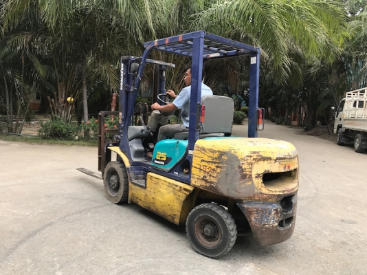 ขายFORKLIFT KOMATSU FD25-14(3ตัน) เสา3.0เมตร(ฟรูฟรี้) สวยเดิมจากญี่ปุ่น ยังไม่เคยใช้ในไทย 235,000เท่านั้น!!