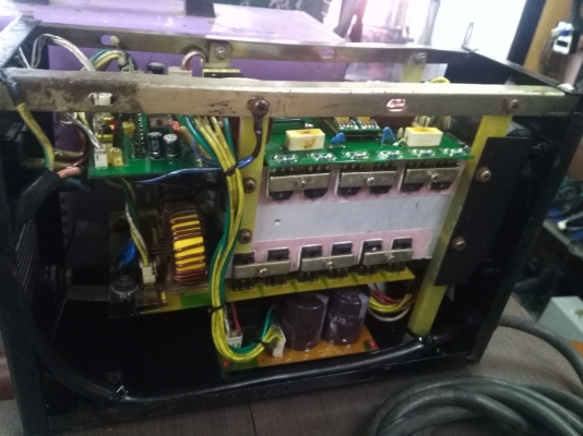 ตู้เชื่อมระบบการ์ด3ชั้นคุณภาพดีนิ่มทนทาน arc 200 ตู้เชื่อมระบบการ์ด3ชั้นคุณภาพดีนิ่มทนทาน arc 200