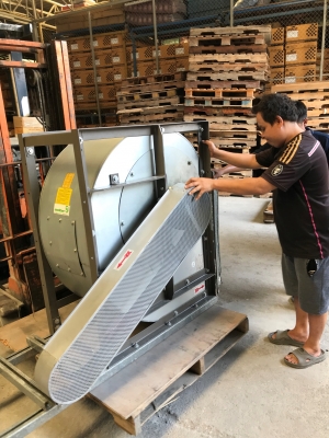 ขาย โบลเวอร์ สภาพดี