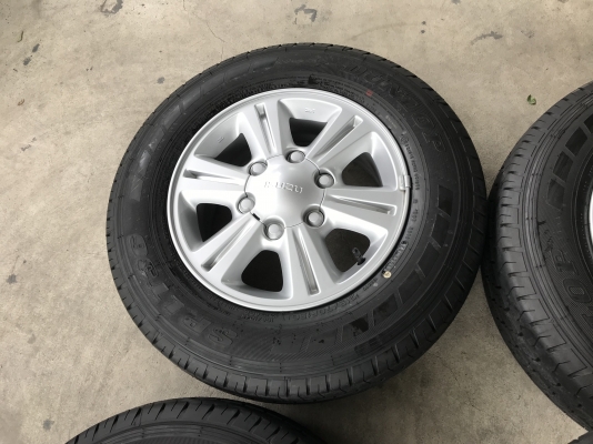 ล้อ isuzu ขอบ 15 พร้อมยางปี 19