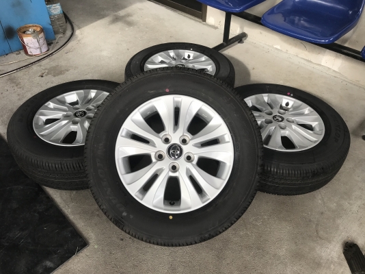 ล้อรีโว้ขอบ 16 พร้อมยางป้ายแดงปี 19