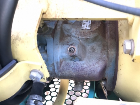 ขายรถขุด KOMATSU PC30-7E ปากคีบ (3,xxx ชั่วโมง) นำเข้าเองจากญี่ปุ่น สภาพพร้อมใช้ มีVDOการทำงานครับ