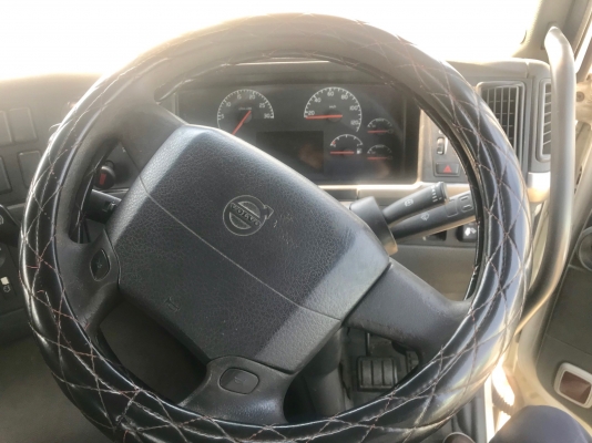 ขายหัวลาก VOLVO 380แรงม้าปี49  2เพลาราคา 900,000