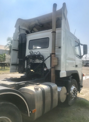 ขายหัวลาก VOLVO 380แรงม้าปี49  2เพลาราคา 900,000