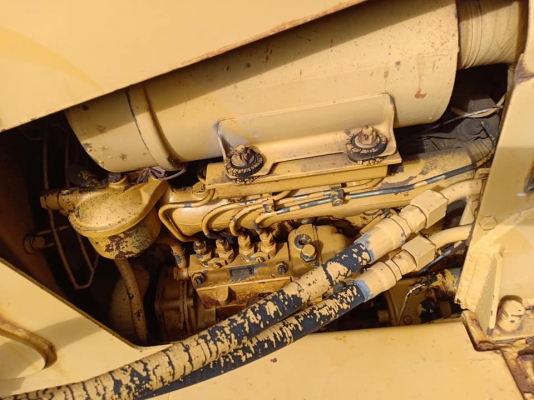 ขายจ้า..MISUBISHI. BD2F. เก่านอกแท้  เดิมๆๆ  เครื่องปั๊มแห้ง  แทรคใหญ่ พร้อมใช้ โทร 089-3818694 จ๊อย