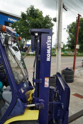 ขายถูกมาก Komatsu FD25HC-12 ขนาดยก2.5ตัน เครื่องยนต์ดีเซล เสาสูง3เมตร สวยแห้งเดิม จากประเทศญี่ปุ่น