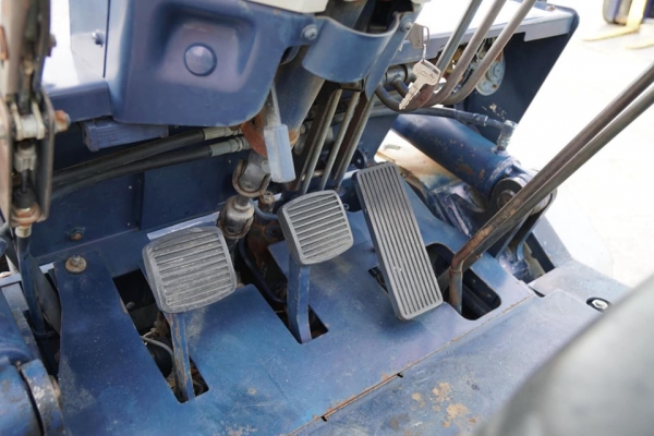Komatsu FD25-11 ขนาดยก2.5ตัน เสาสูง4เมตร งาฮิ๊ง สวยแห้งเดิมจากประเทศญี่ปุ่น