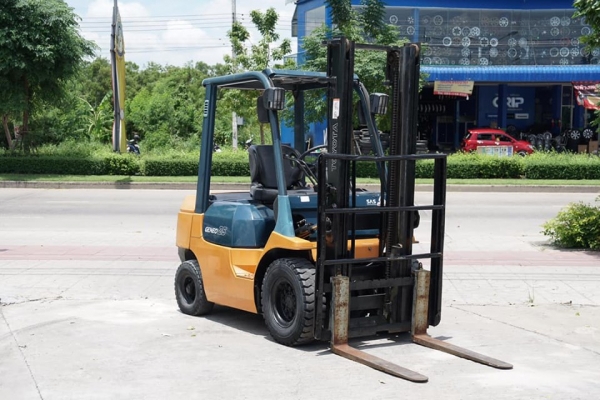 เกียร์ออโต้!! Toyota7FD25 ขนาดยก2.5ตัน เสาสูง3.5เมตร เครื่องยนต์ดีเซล สวยแห้งเดิมจากประเทสญี่ปุ่น