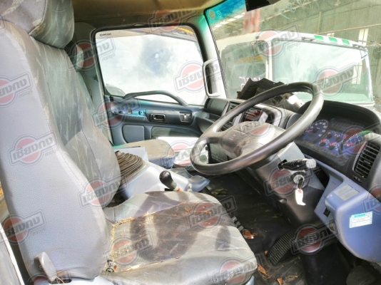 หัวเก๋ง HINO MEGA FC หัวแคบ สีขาวกันชนโครเมียม