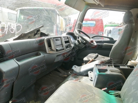 หัวเก๋ง HINO MEGA FC หัวแคบ สีขาวกันชนโครเมียม