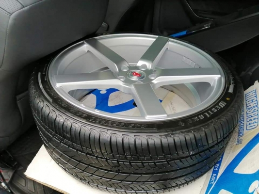 ล้อ Vossen CVT3 ขอบ20 สภาพสวย ไม่มีซ่อม ราคาไม่แพง
