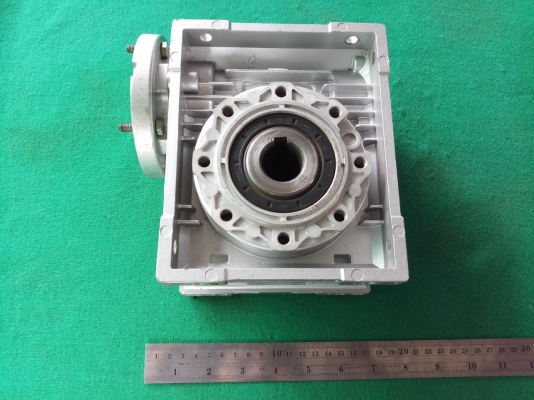 เกียร์ทด NMRV รุ่น 063 อัตราทด 1:60 เพลา 25/15 มิล