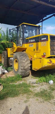 ขาย  รถตัก ใช่งานน้อย