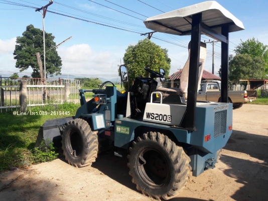 ขายรถตักล้อยาง ยี่ห้อ MITSUBISHI รุ่น WS200G เครื่องยนต์มิตซูบิชิ 4D68 จำนวน 4 สูบ เชื้อเพลิงดีเซล เลี้ยวเอว ขับเคลื่อน2เพลา ขนาดบุ้งกี๋0.5คิว รถเก่านอก มีเอกสาร