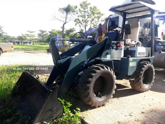 ขายรถตักล้อยาง ยี่ห้อ MITSUBISHI รุ่น WS200G เครื่องยนต์มิตซูบิชิ 4D68 จำนวน 4 สูบ เชื้อเพลิงดีเซล เลี้ยวเอว ขับเคลื่อน2เพลา ขนาดบุ้งกี๋0.5คิว รถเก่านอก มีเอกสาร
