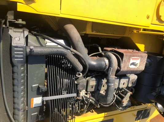 รถขุด Komatsu PC200-6E สวย สภาพดี พร้อมใช้งาน เครื่องยนตร์ ระบบไฟฟ้าครบสมบูรณ์