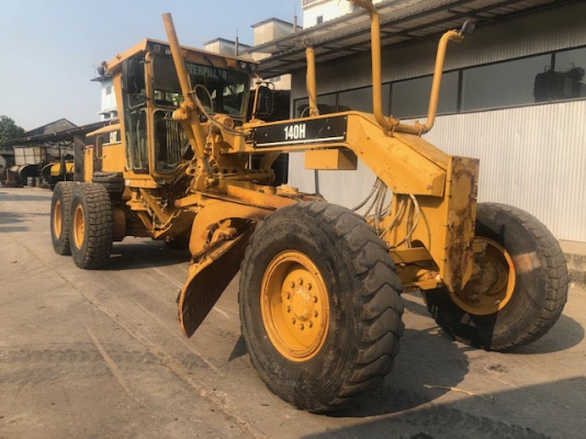 รถเกรด Cat140H-APM ปี 2004 พร้อมสแกนริฟาย รถเก่านอก สภาพดี    -เครื่องยนตร์ 3176   สนใจติดต่อ 065 639-3623