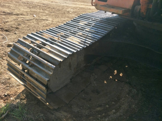 ขายHITACHI EX200-2 ไฟตัดเอกสารเล่มช่วงล่างสวยราคา 550,000 ต่อรอง ขายHITACHI EX200-2 ไฟตัดเอกสารเล่มช่วงล่างสวยราคา 550,000 ต่อรอง