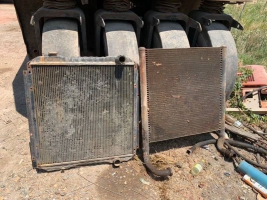 ขาย 15,000 ต่อรอง หม้อน้ำ HITACHI EX200-3 สภาพสวยพร้อมใช้  รถอยู่  นครปฐม โทร 0610710295  สนใจ รายการสินค้า อื่นๆ ที่ เว็ปไชค์ Truck2Hand https://www.truck2hand.com/index.php?actions=content/search&amp;member_id=136193  Facebook ส่วนตัวทัก Http://www.face