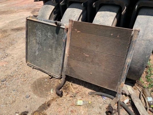 ขาย 15,000 ต่อรอง หม้อน้ำ HITACHI EX200-3 สภาพสวยพร้อมใช้  รถอยู่  นครปฐม โทร 0610710295  สนใจ รายการสินค้า อื่นๆ ที่ เว็ปไชค์ Truck2Hand https://www.truck2hand.com/index.php?actions=content/search&amp;member_id=136193  Facebook ส่วนตัวทัก Http://www.face